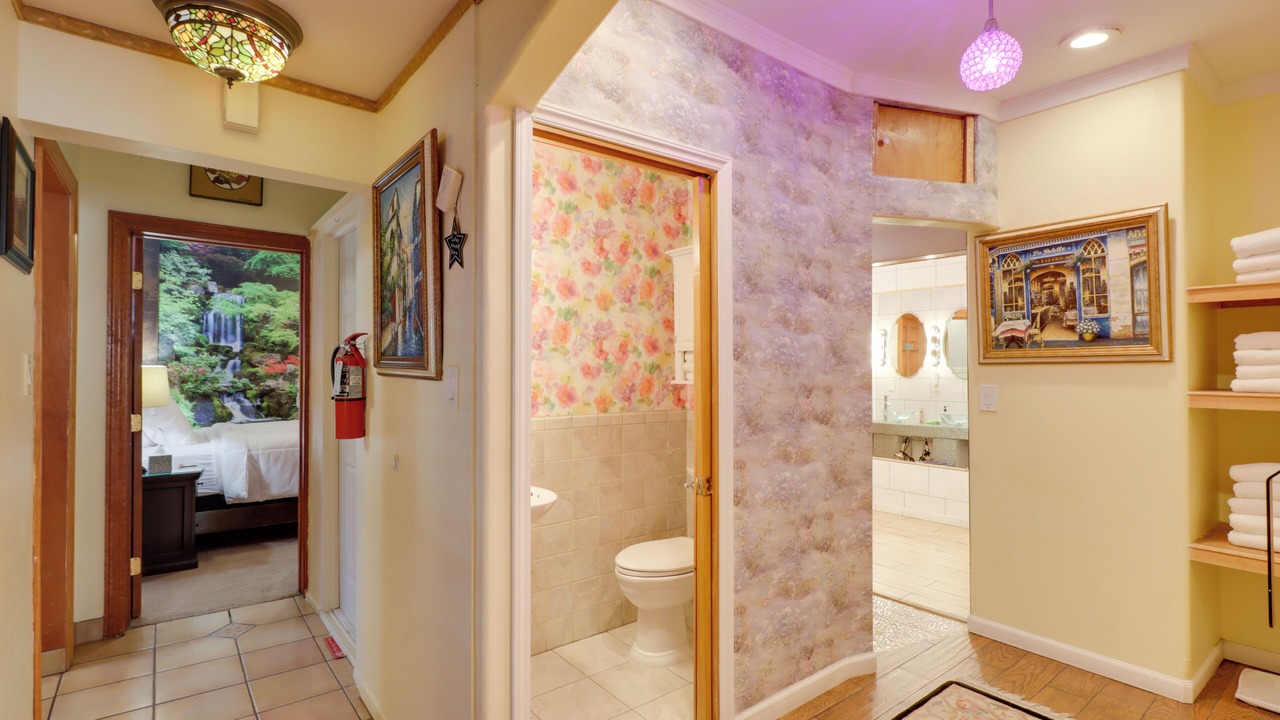 Photo of Bathroom in Downtown Reno