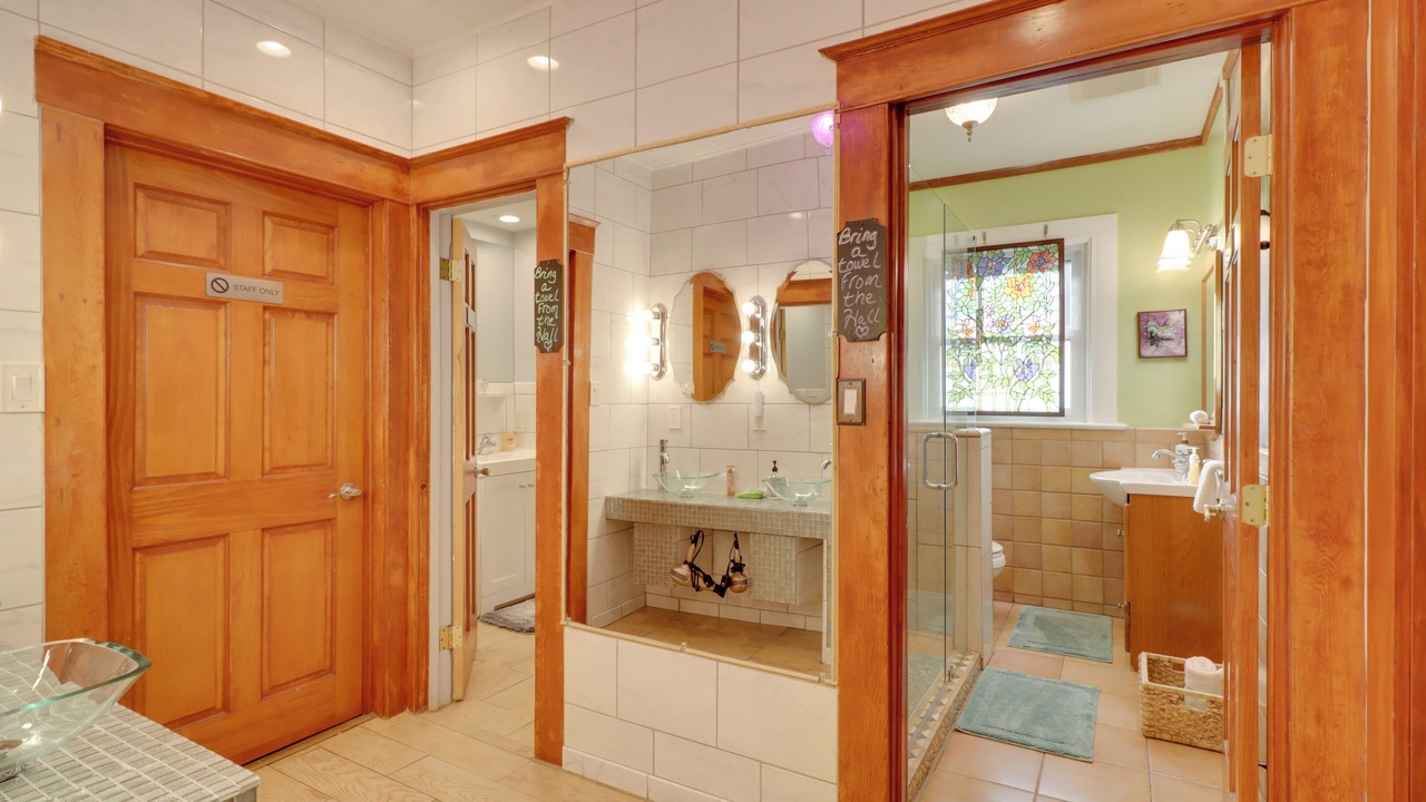 Photo of Bathroom in Downtown Reno