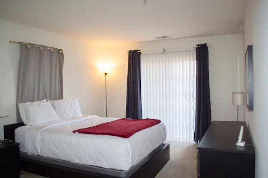 Photo of Bedroom in Iselin