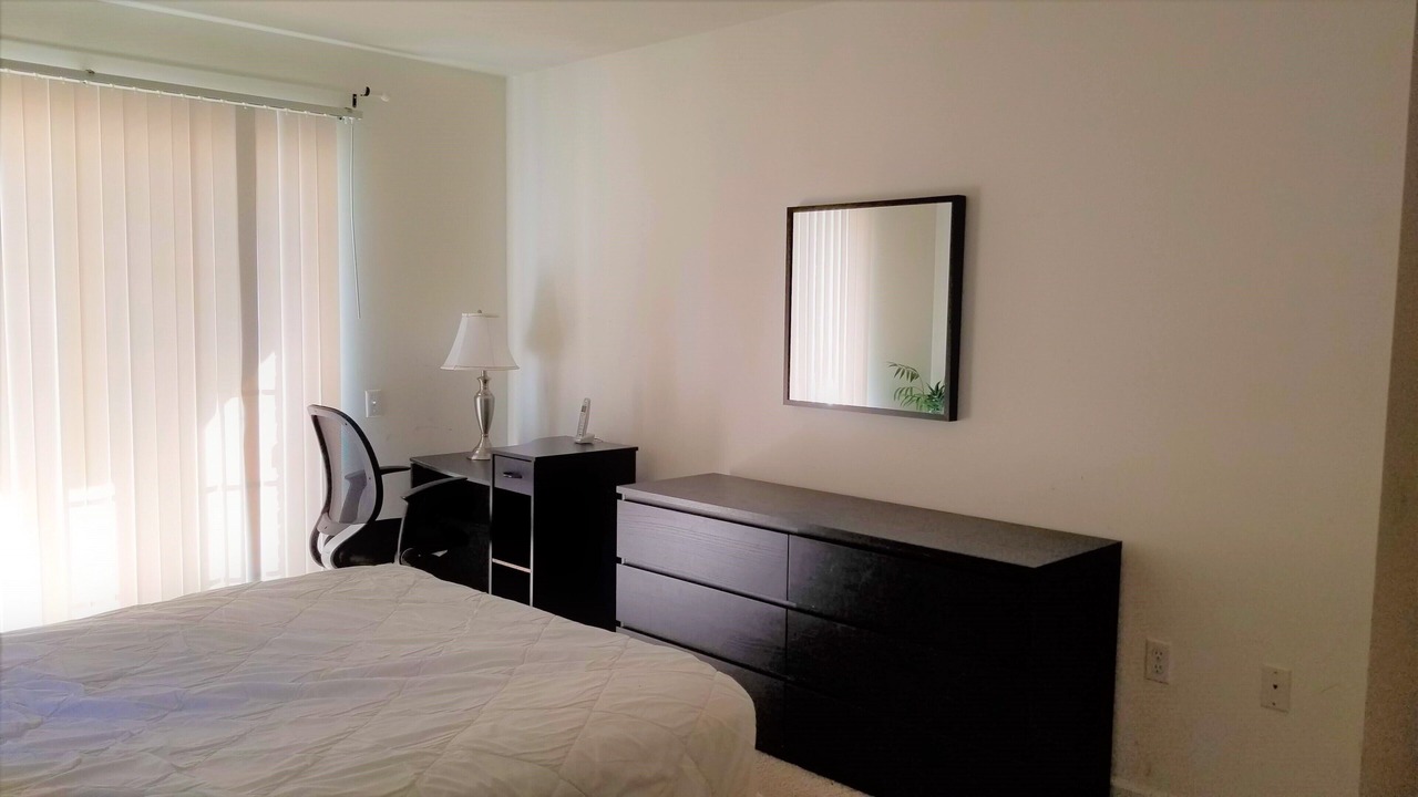 Photo of Bedroom in Iselin