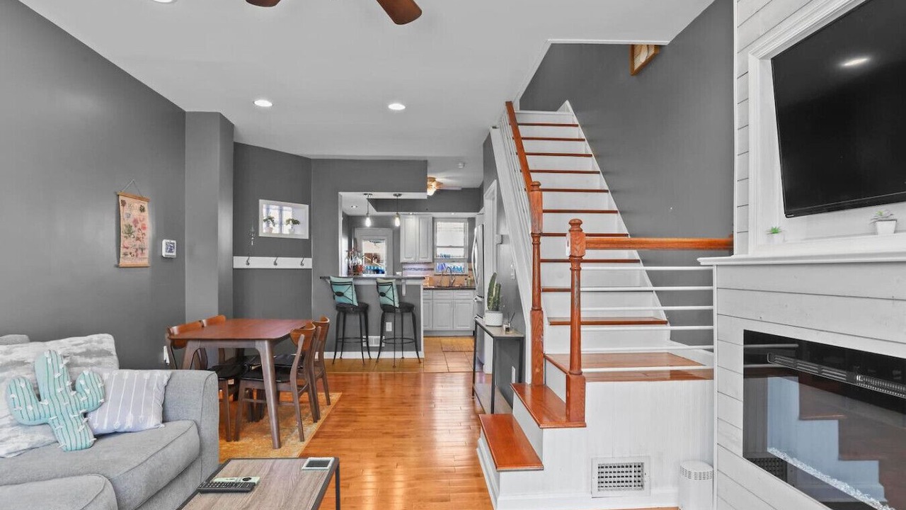 Photo of Livingroom in North Philadelphia