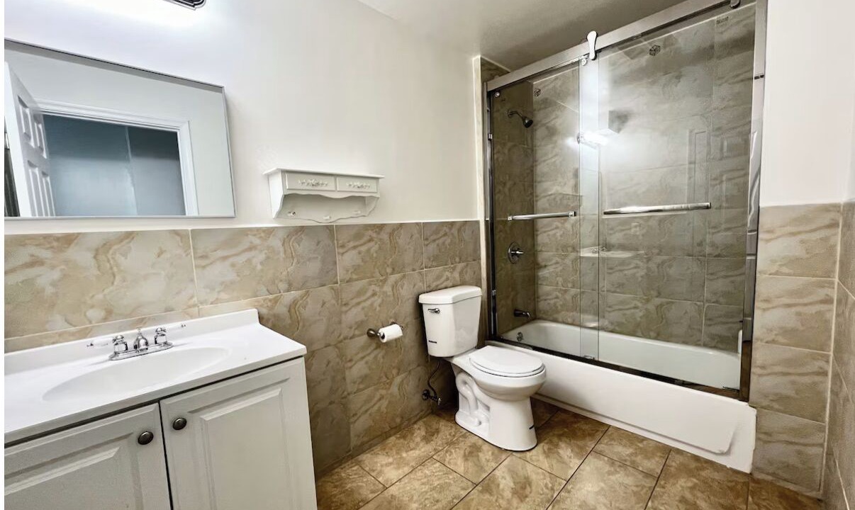 Photo of Bathroom in Chinatown