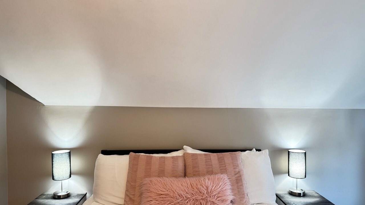 Photo of Bedroom in Point Breeze North