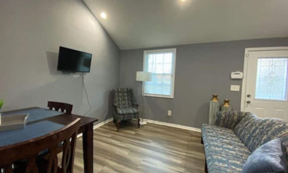 Photo of Livingroom in Hampton