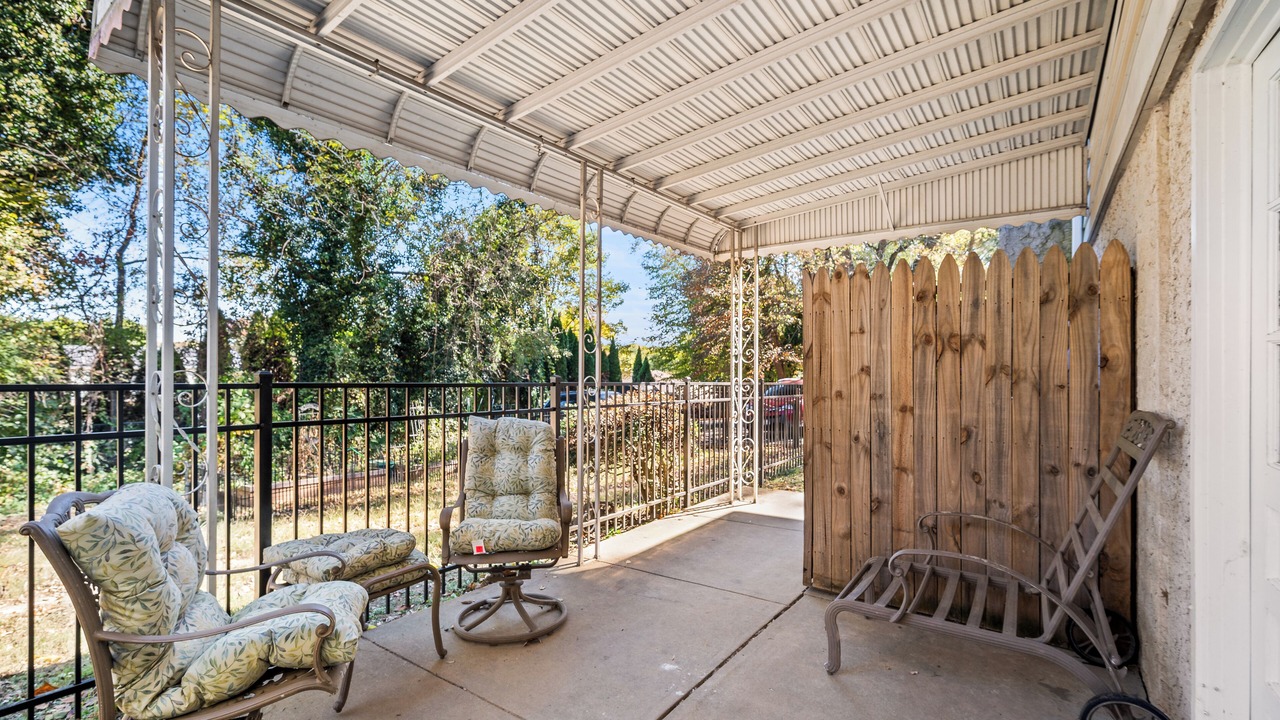 Photo of Patio Balcony in Aston