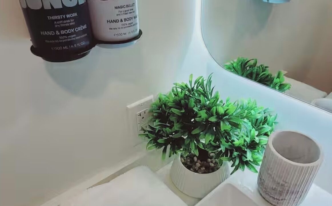 Photo of Bathroom in Euclid