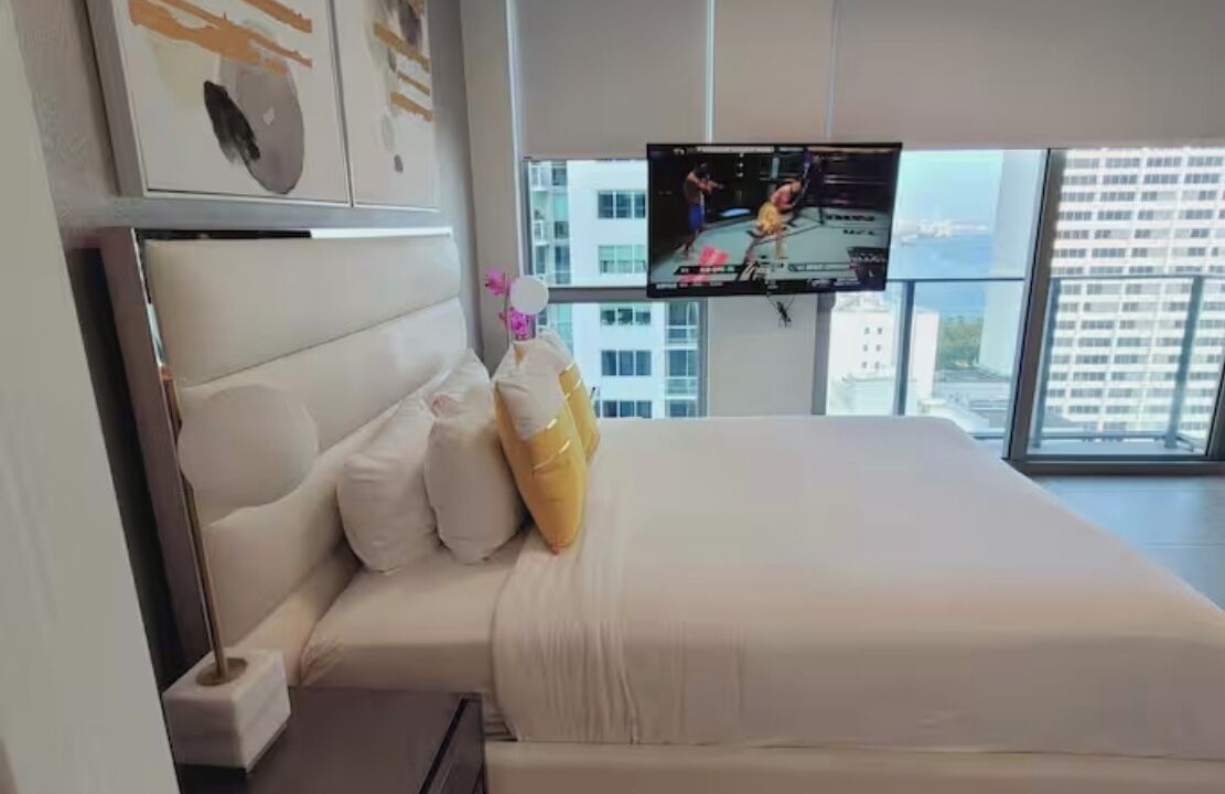 Photo of Bedroom in Euclid