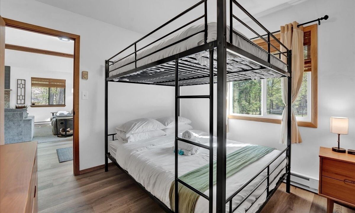 Photo of Bedroom in Briar Crest Woods