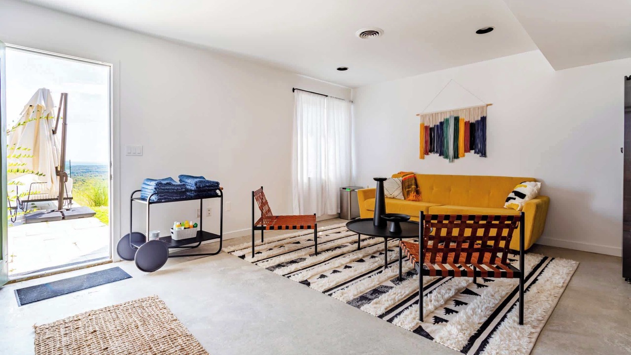 Photo of Livingroom in Middletown