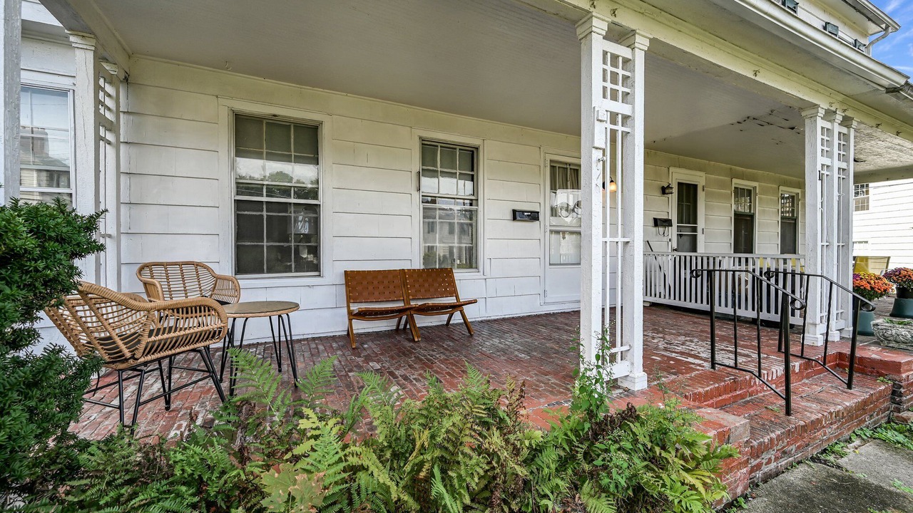 Photo of Patio Balcony in Newburgh