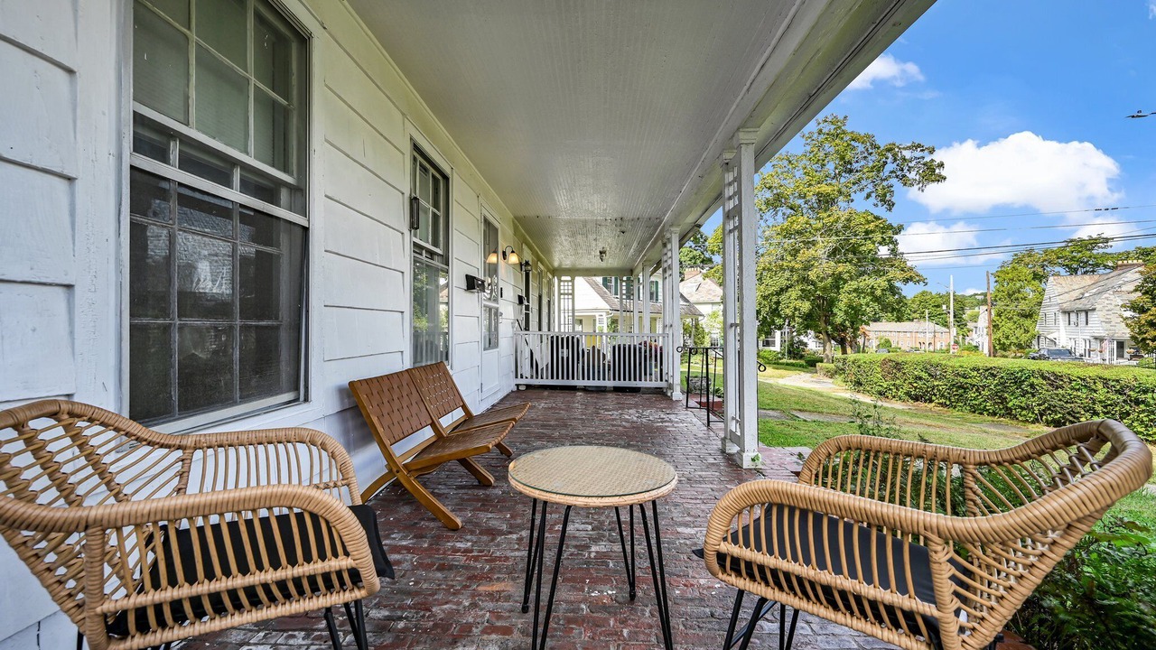 Photo of Patio Balcony in Newburgh