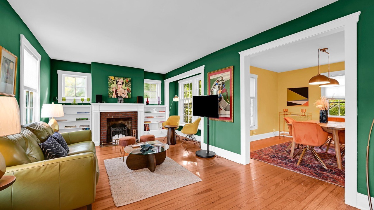 Photo of Livingroom in Newburgh