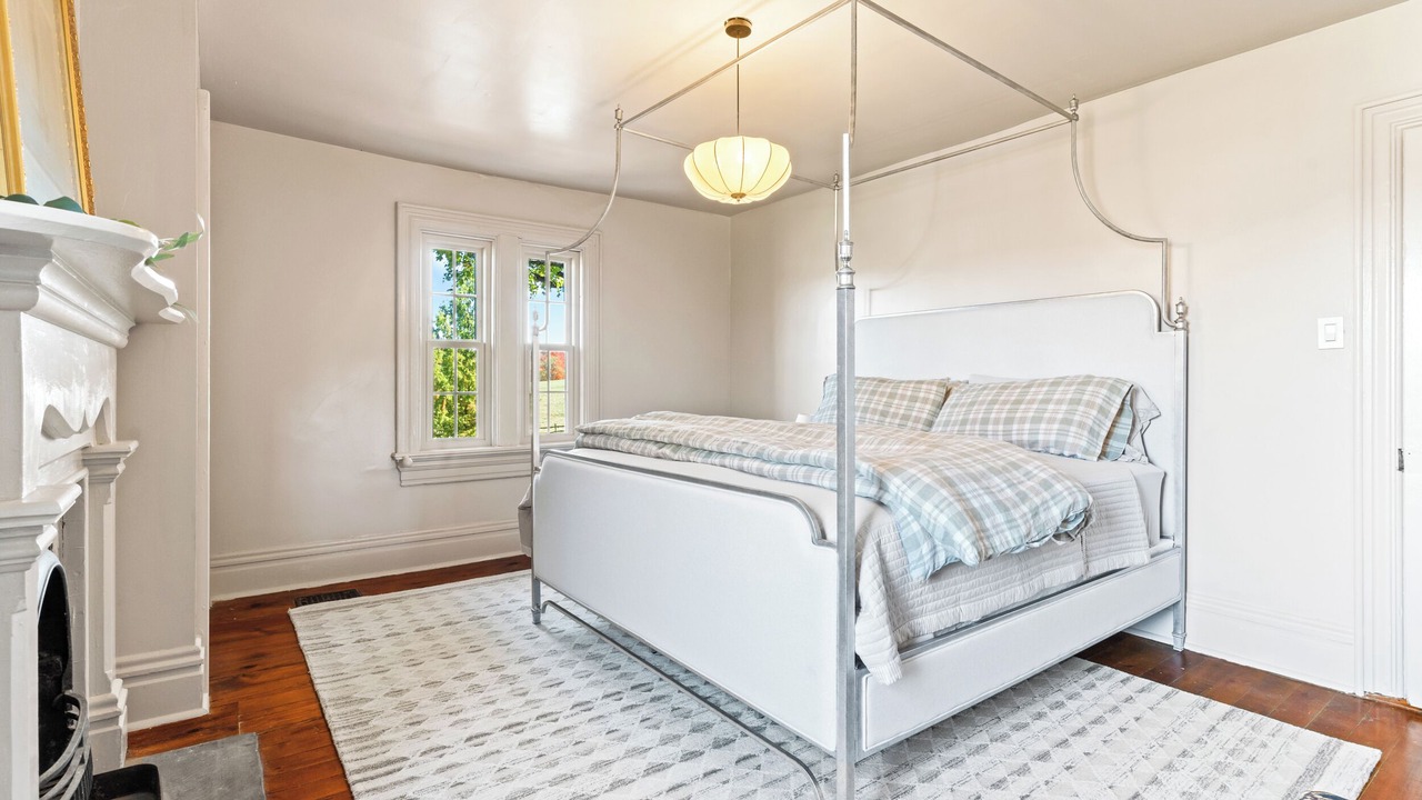Photo of Bedroom in Bakerstown