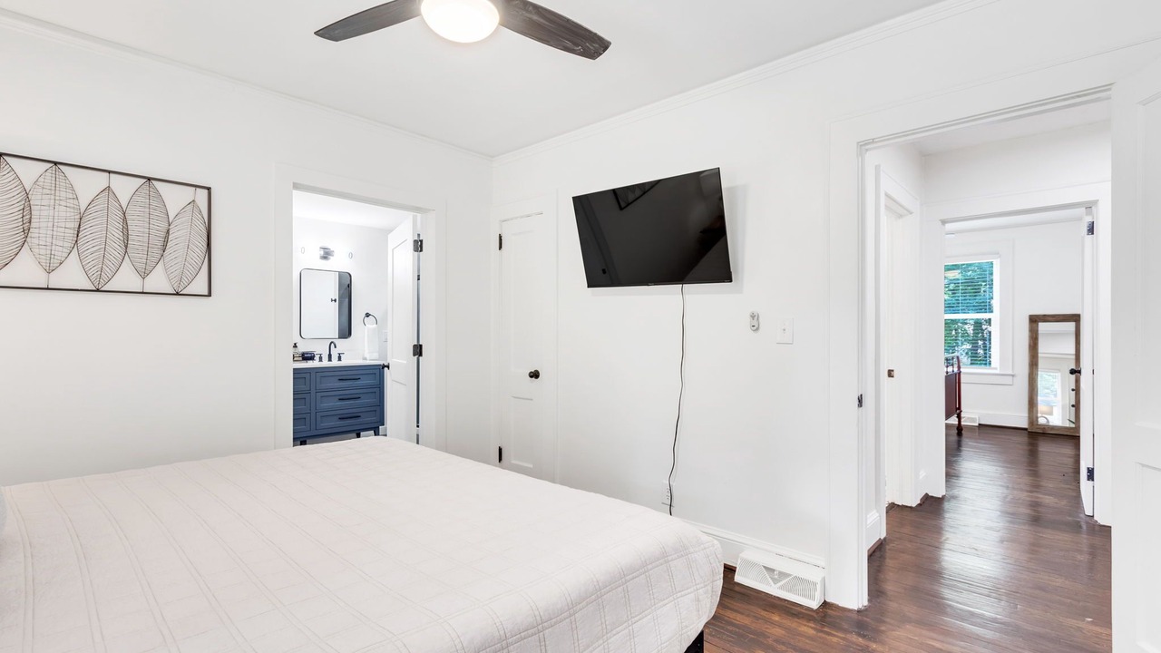 Photo of Bedroom in Sans Souci