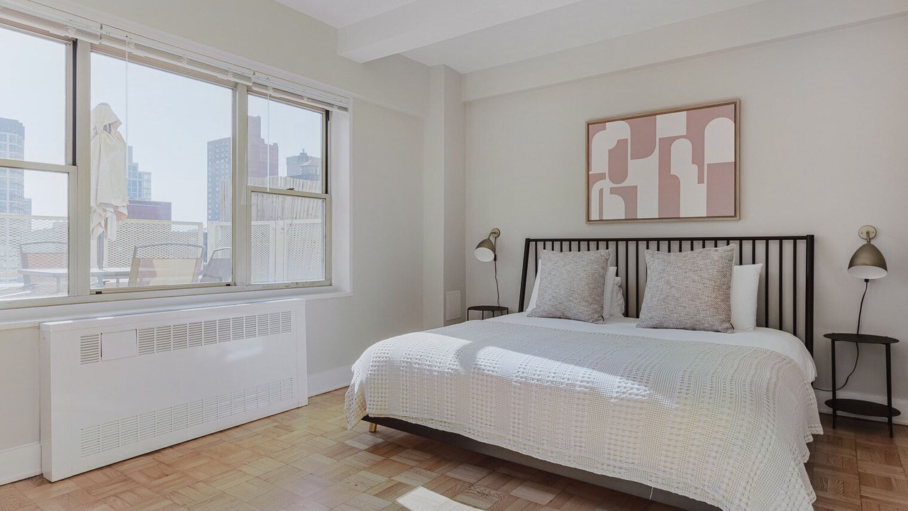 Photo of Bedroom in Midtown East