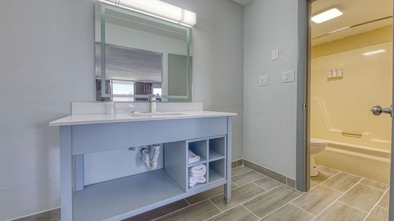 Photo of Bathroom in Revelo