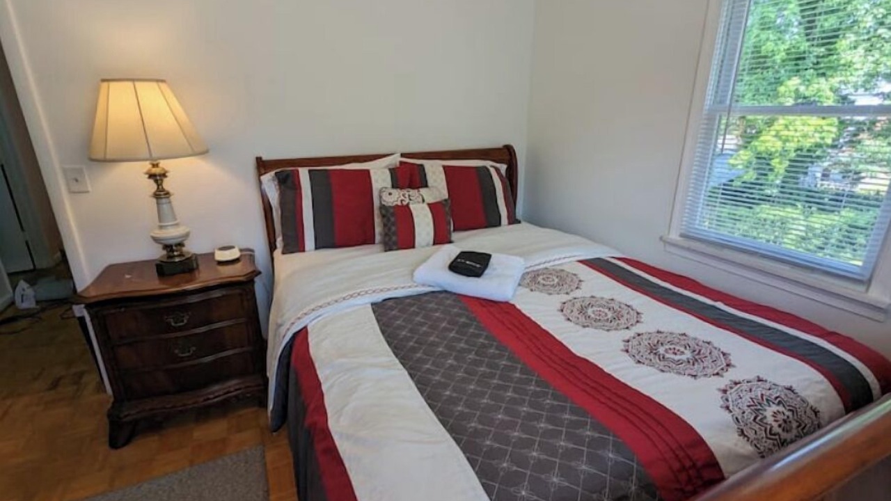 Photo of Bedroom in Hyattsville