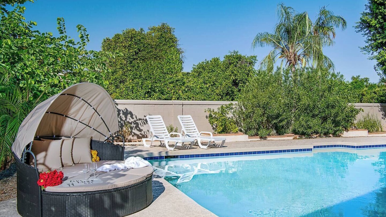 Photo of Outdoor in Estate Grove Valencia Est