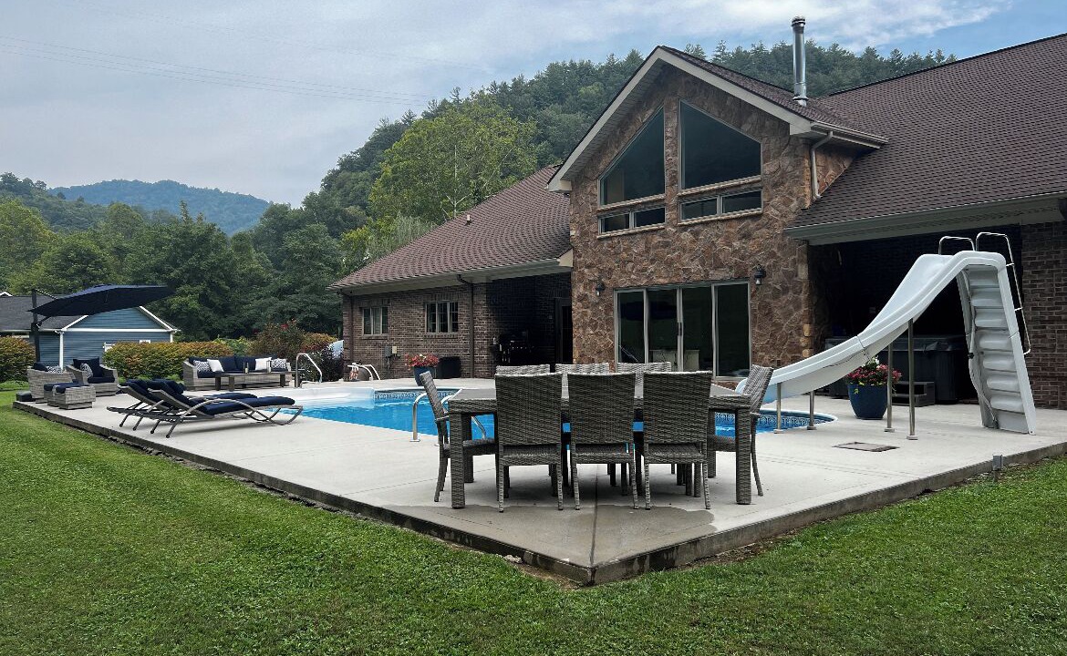 Photo of Outdoor in Dayhoit