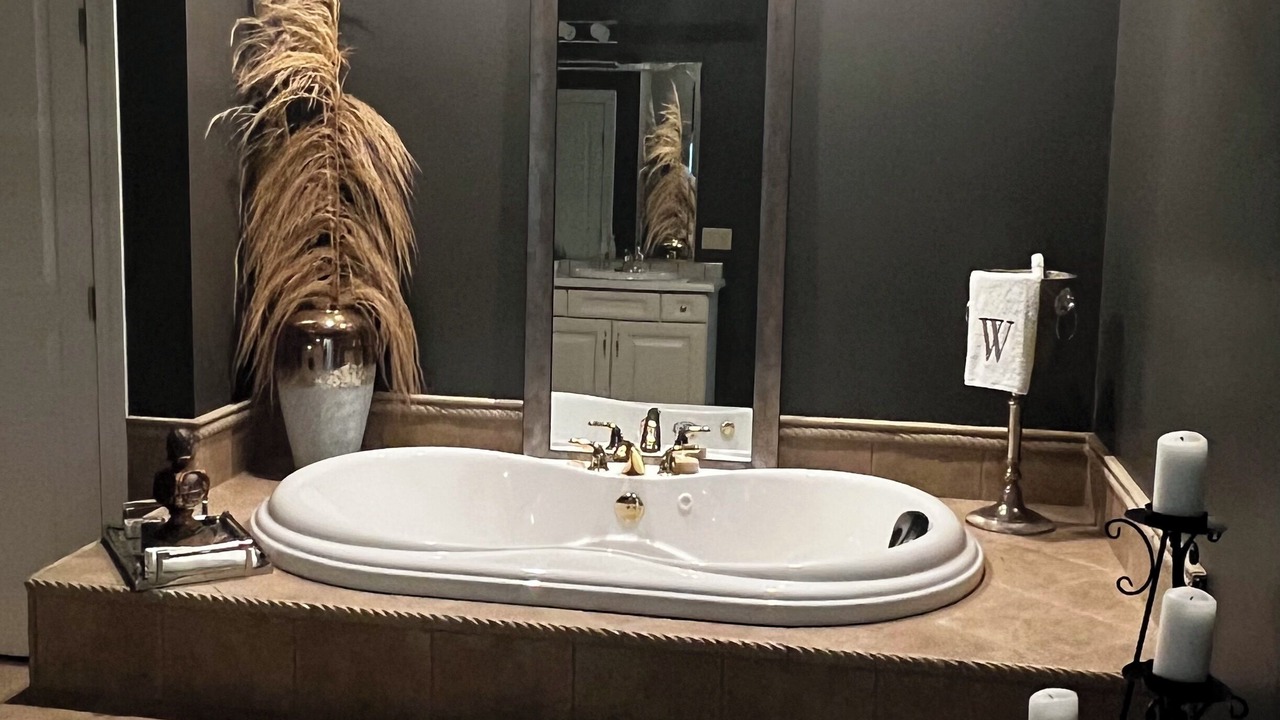 Photo of Bathroom in Dayhoit