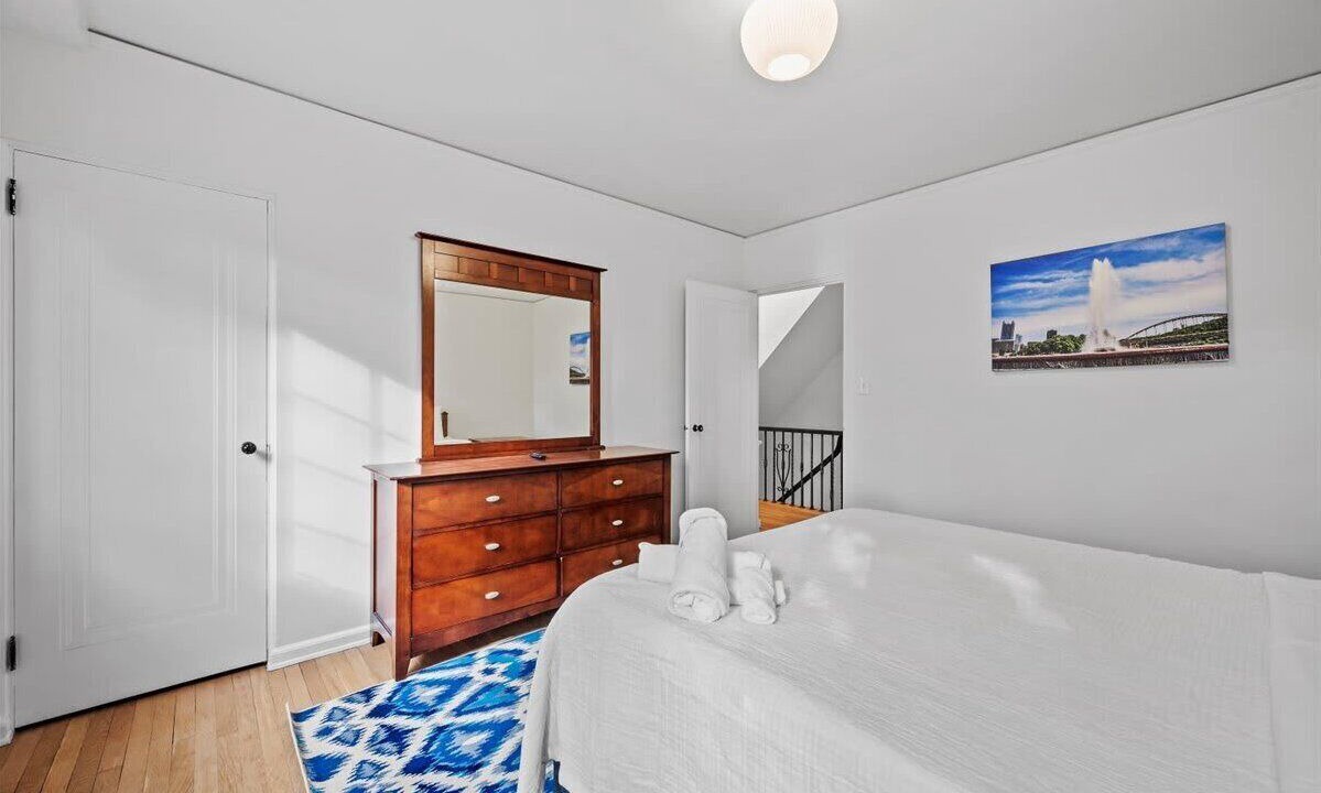 Photo of Bedroom in Shadyside