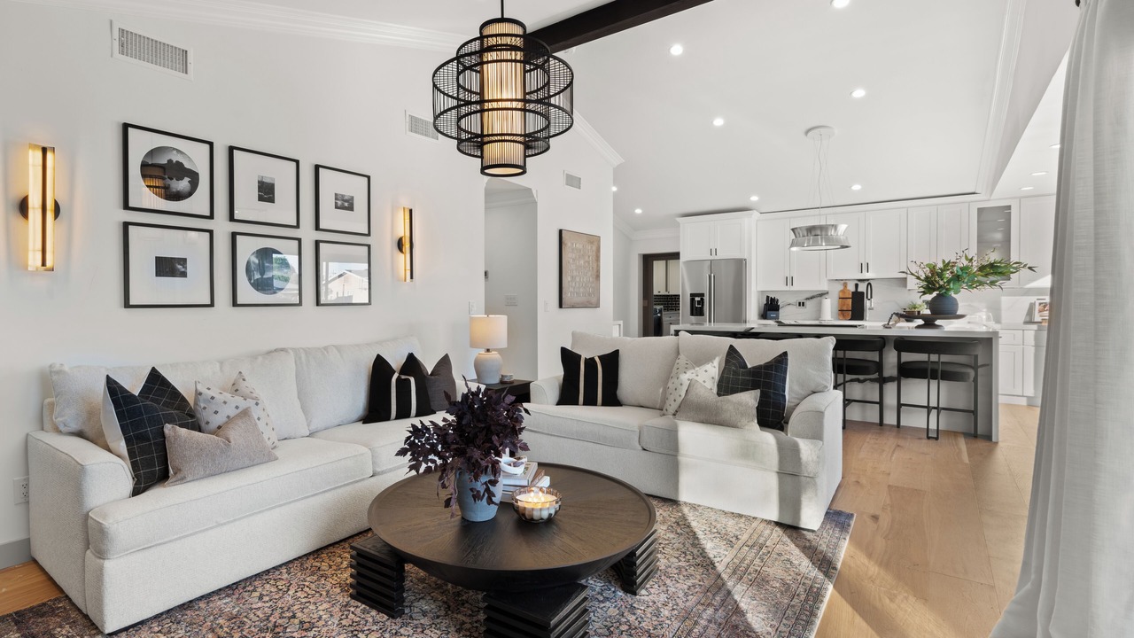 Photo of Livingroom in Pointe Scottsdale