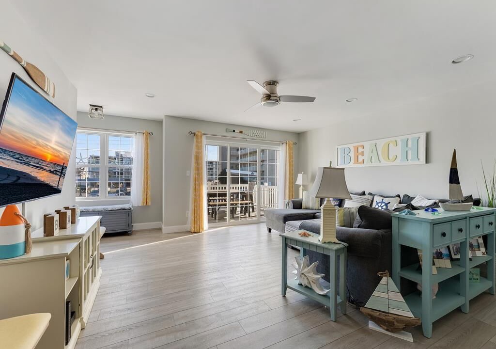 Photo of Livingroom in Green Creek