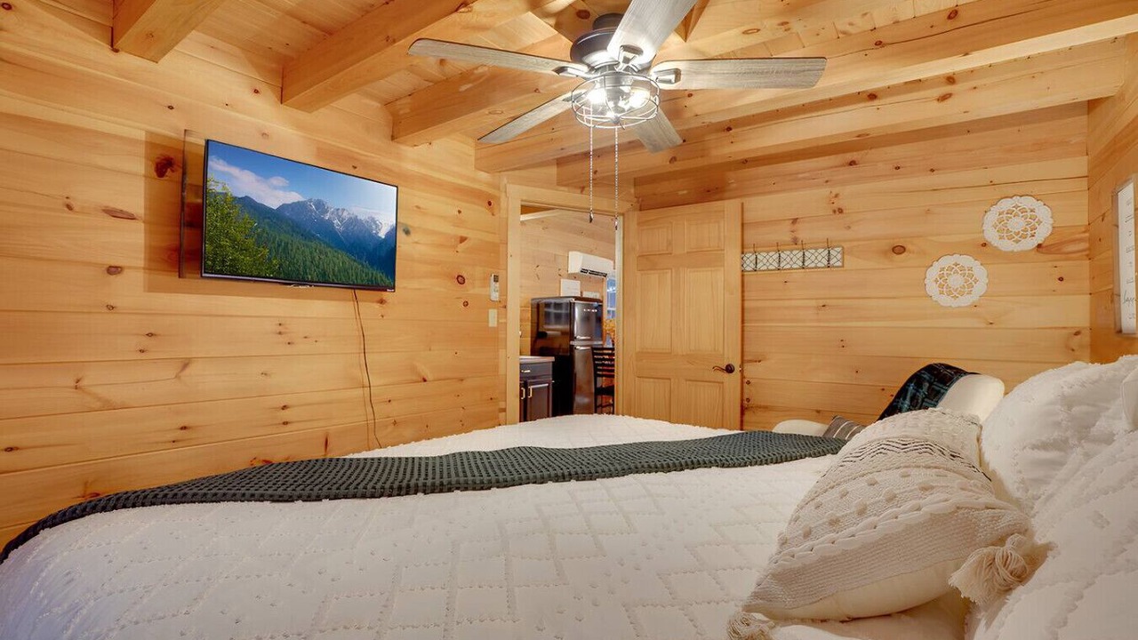 Photo of Bedroom in Cocolamus