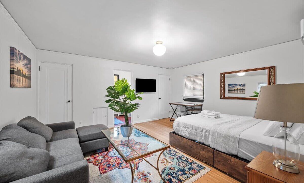 Photo of Bedroom in Shadyside