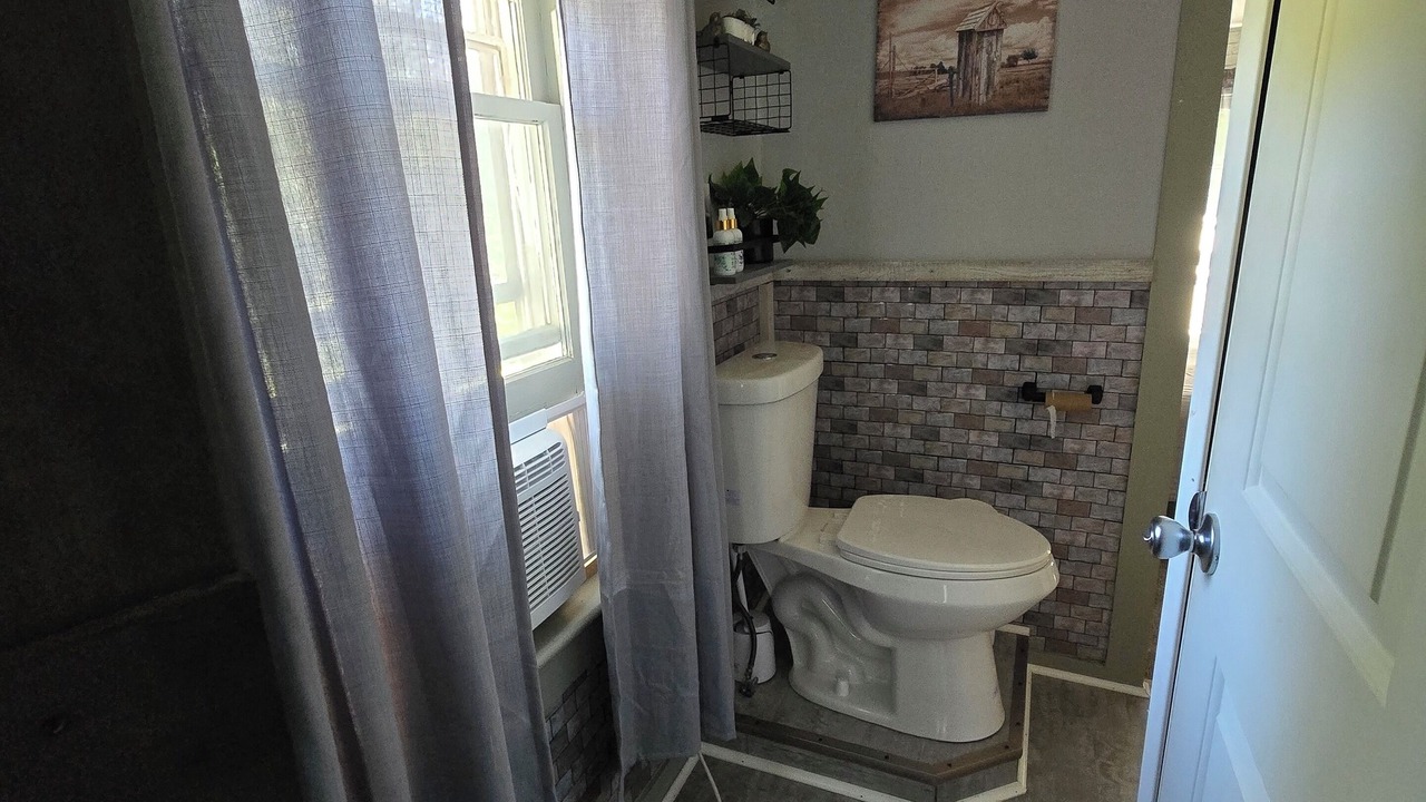 Photo of Bathroom in Benton