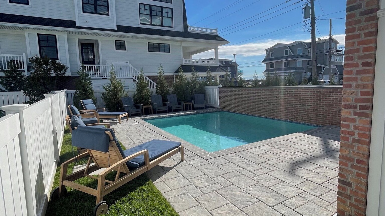 Photo of Outdoor in Avalon
