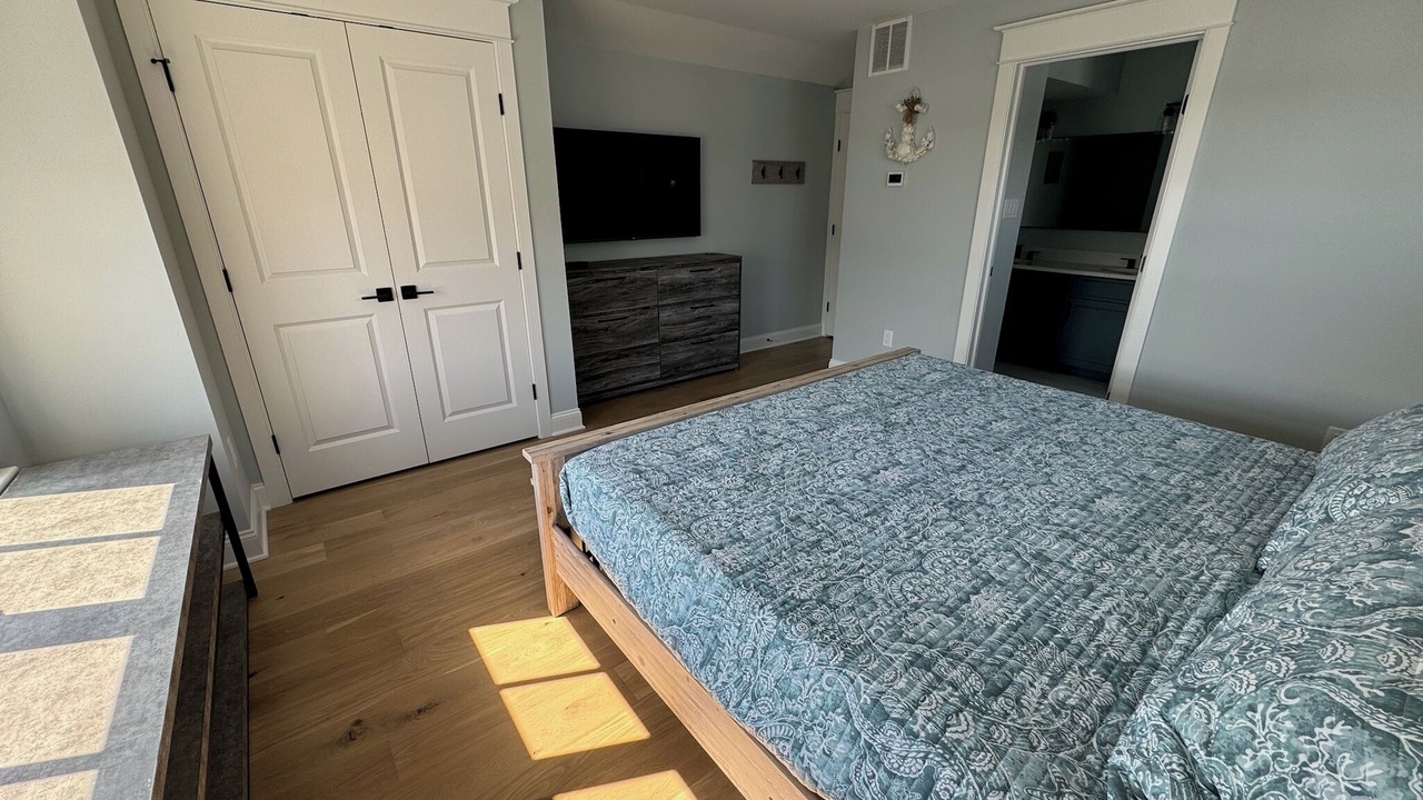 Photo of Bedroom in Avalon