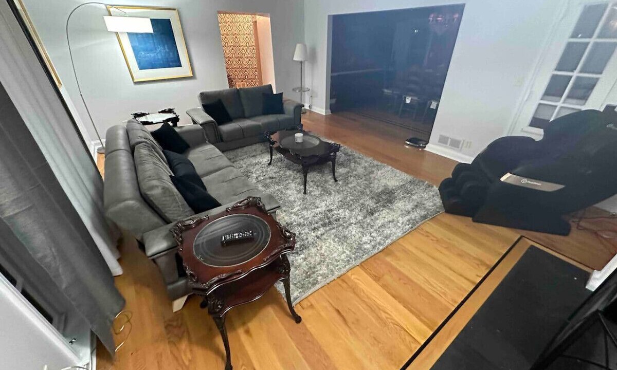 Photo of Livingroom in Paterson
