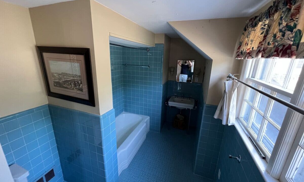 Photo of Bathroom in Paterson