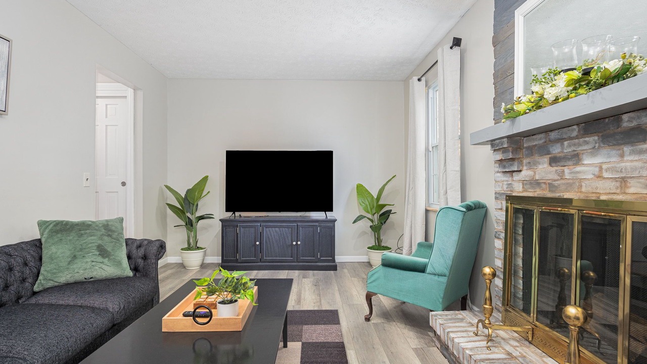 Photo of Livingroom in Northwest Columbus