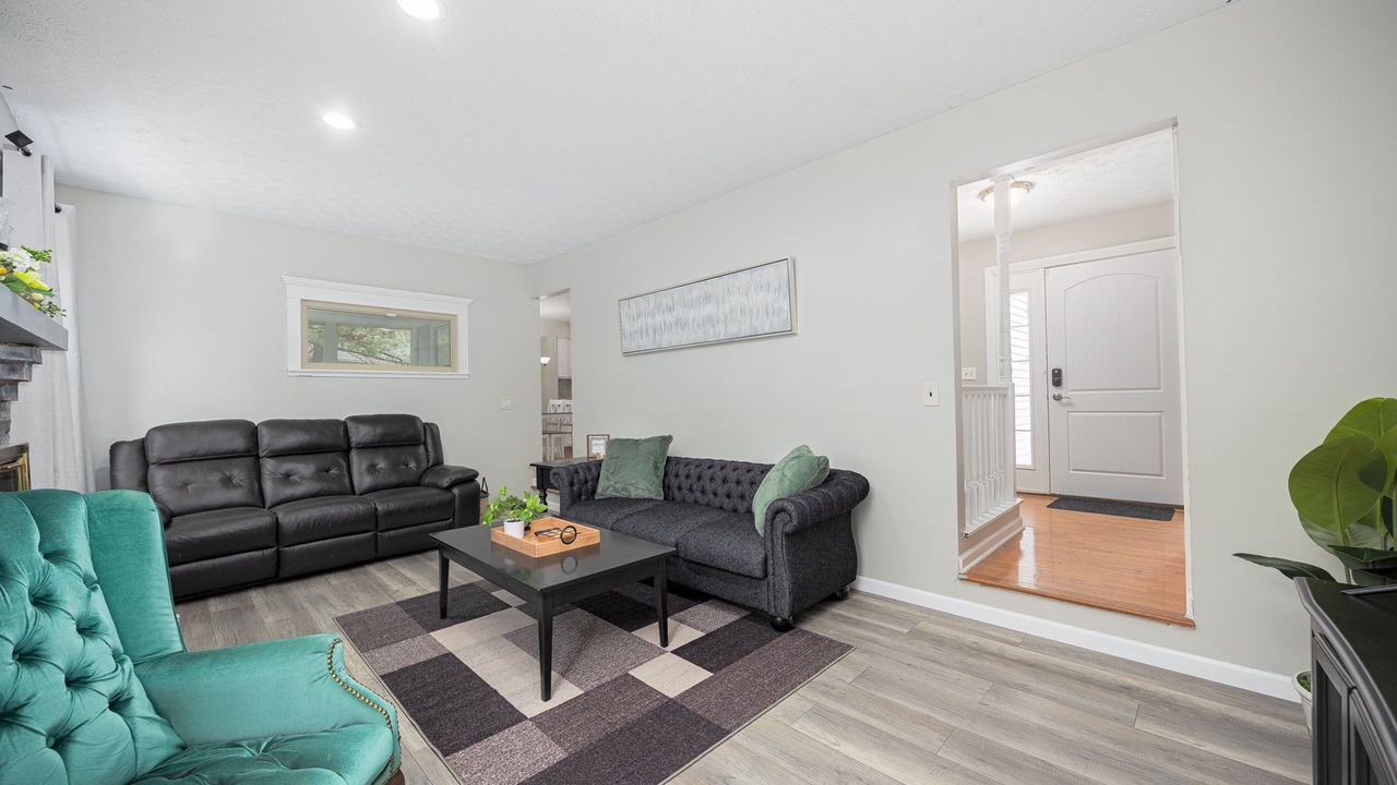 Photo of Livingroom in Northwest Columbus