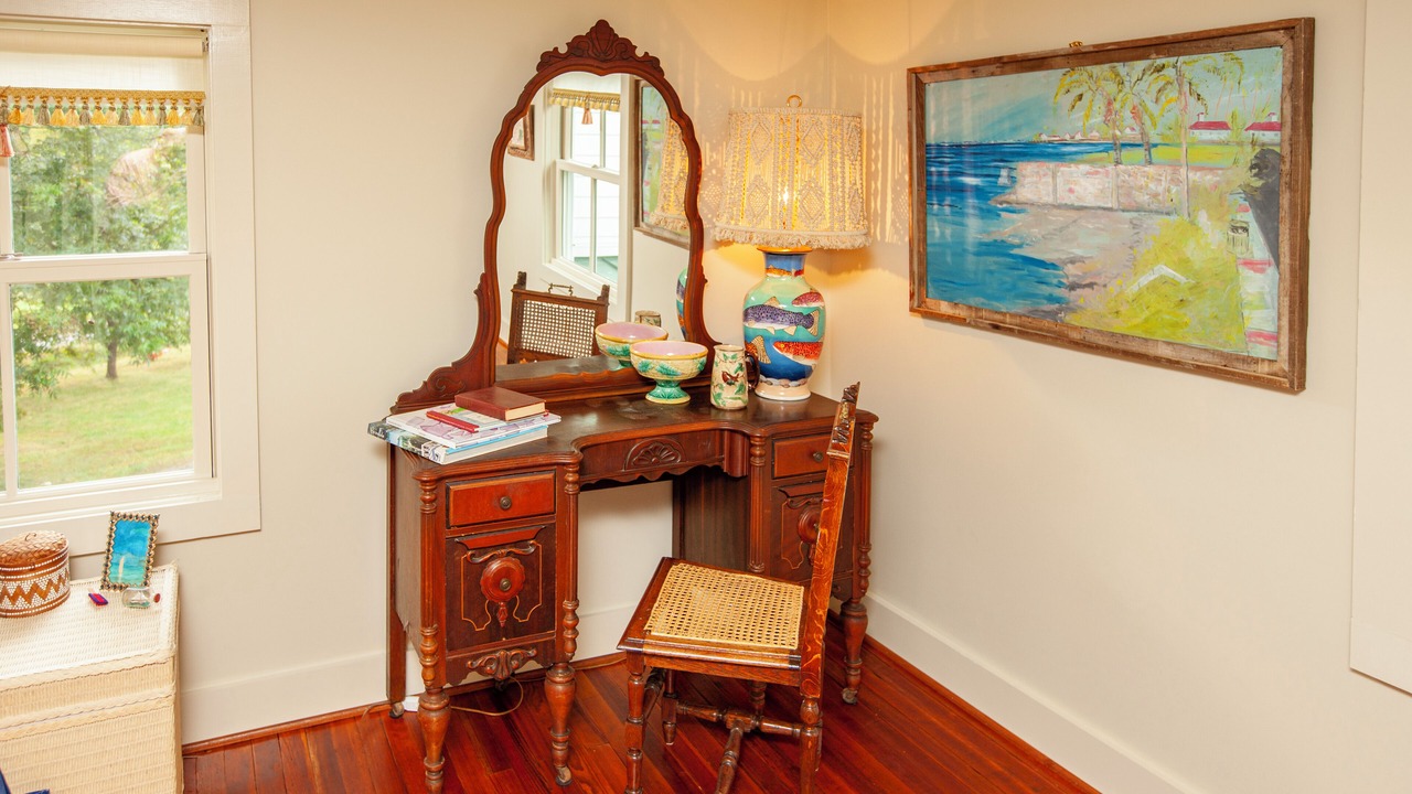 Photo of Bedroom in Roseland