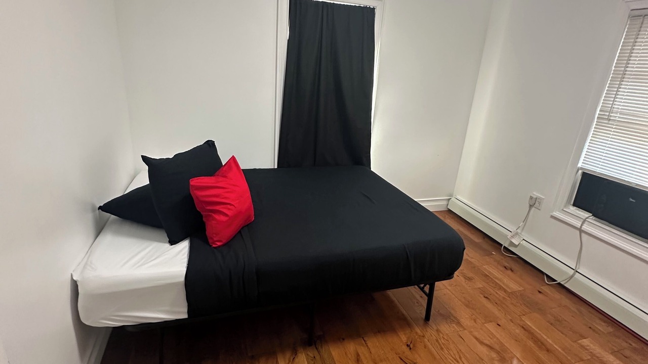 Photo of Bedroom in Queens
