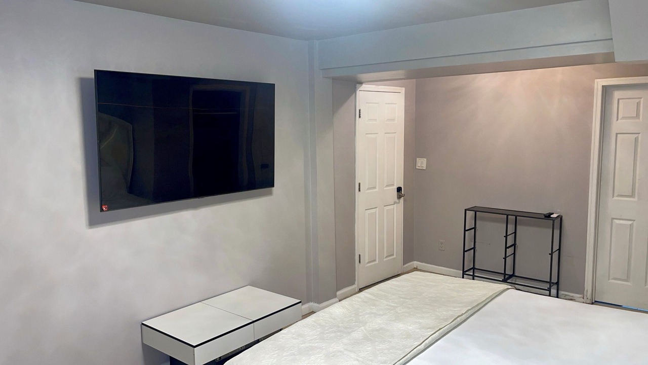 Photo of Bedroom in Belleville