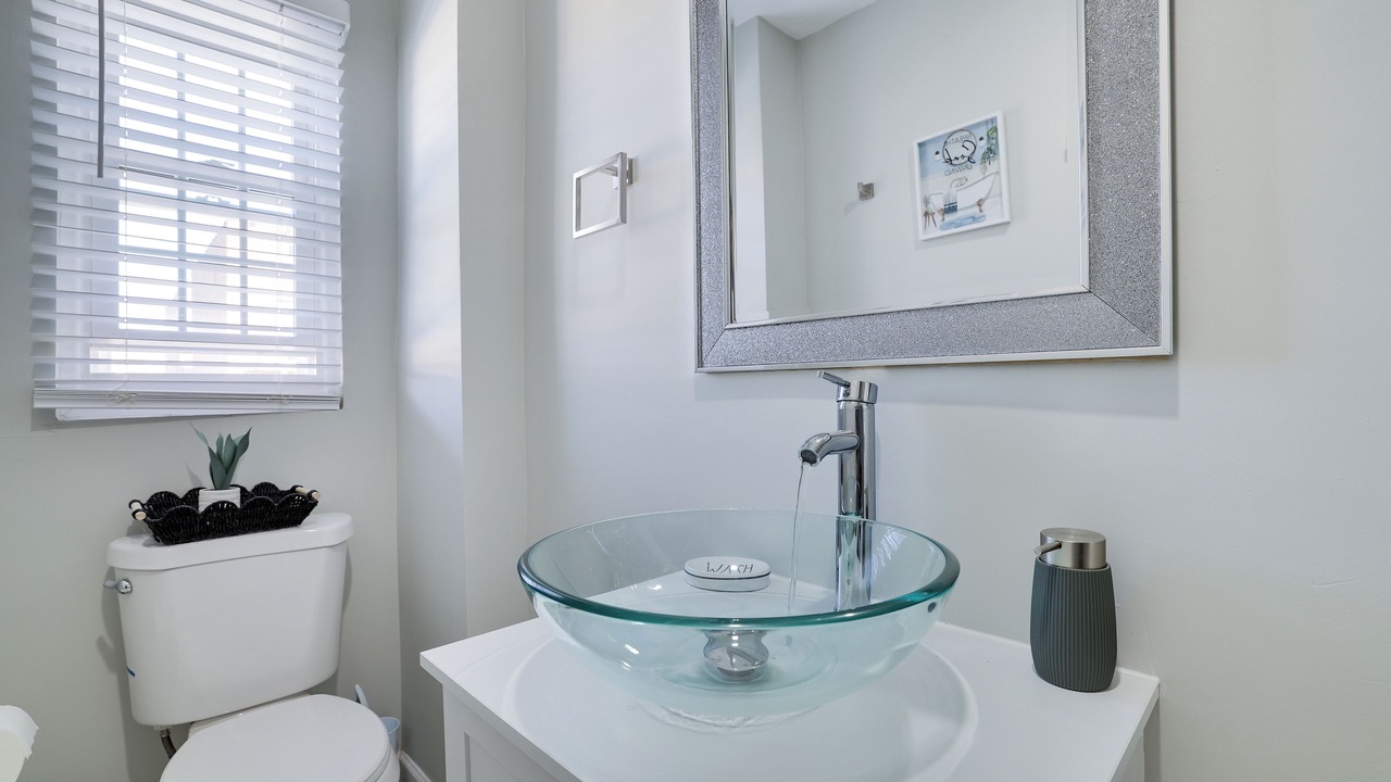 Photo of Bathroom in Weequahic