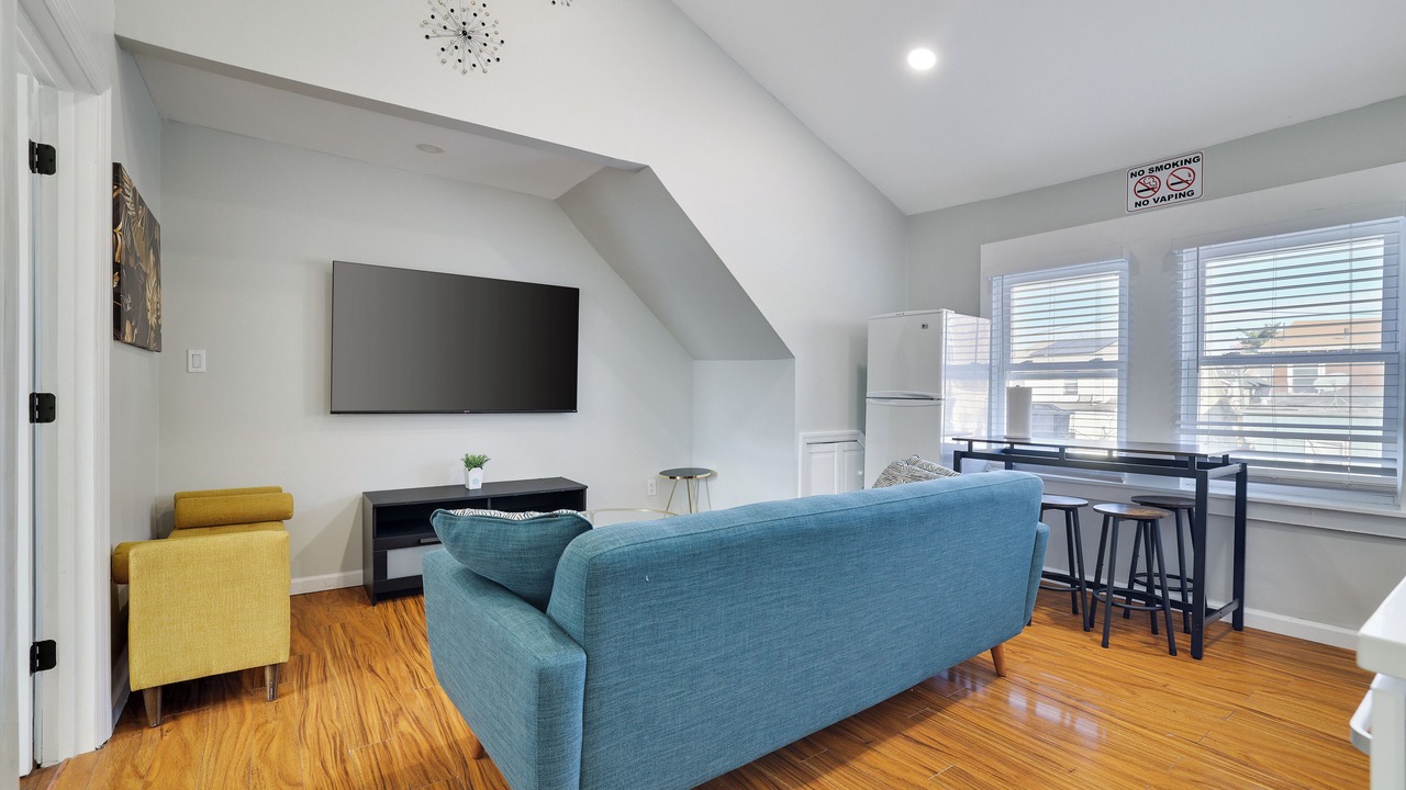 Photo of Livingroom in Weequahic