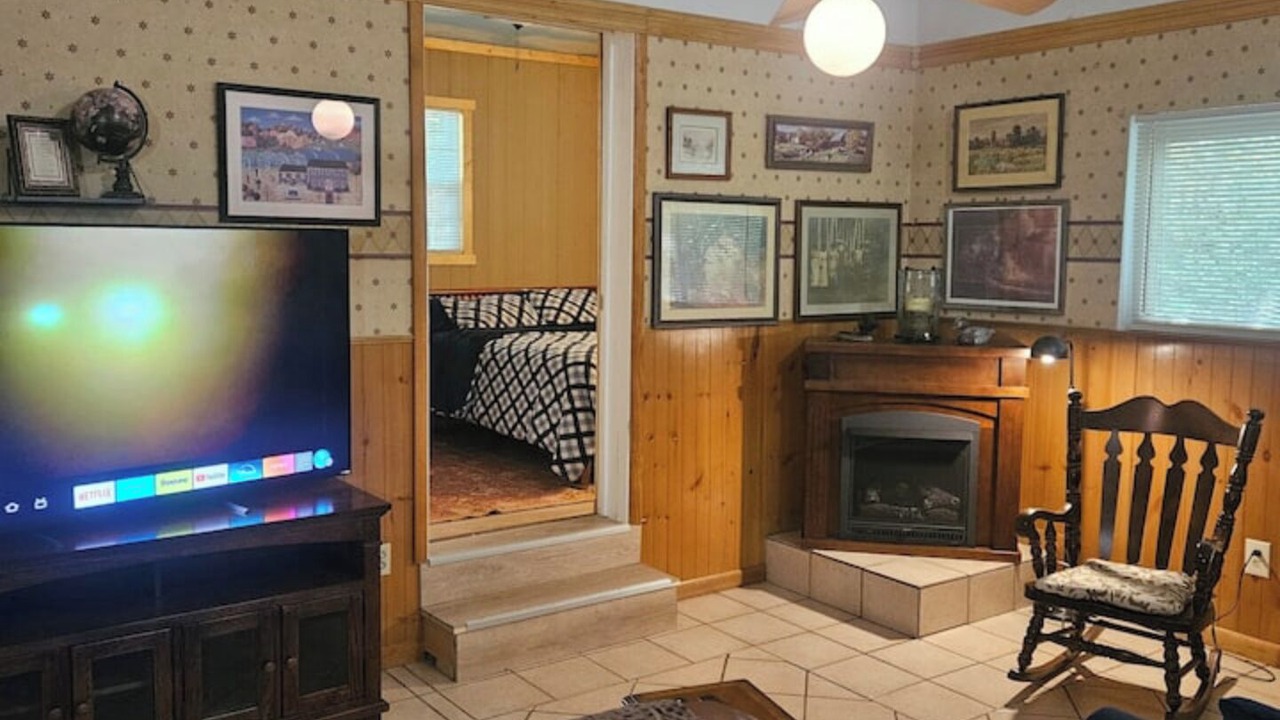 Photo of Livingroom in Slippery Rock