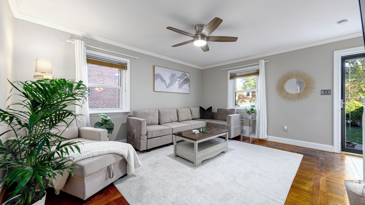 Photo of Livingroom in Arlington Heights