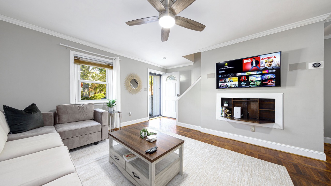 Photo of Livingroom in Arlington Heights