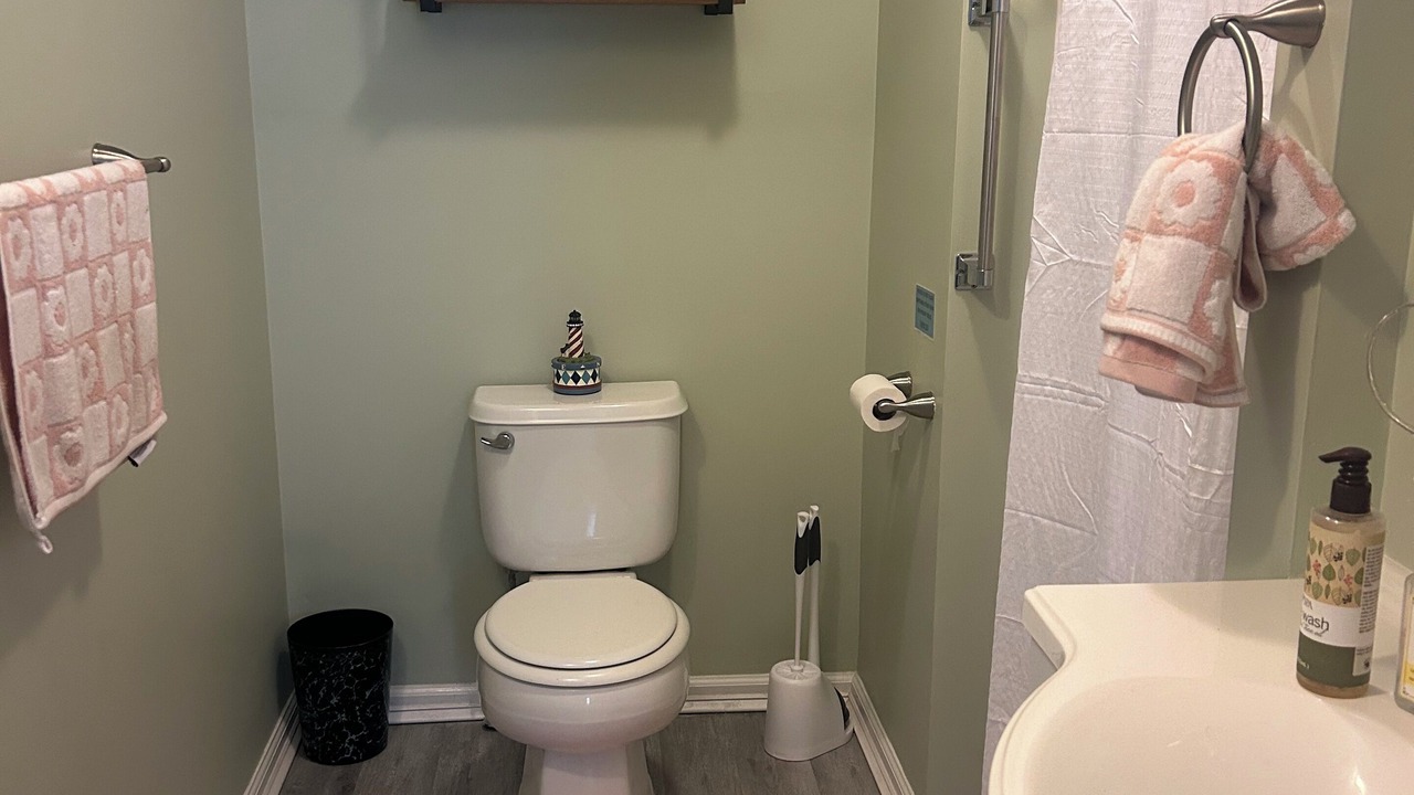 Photo of Bathroom in Normandy Beach