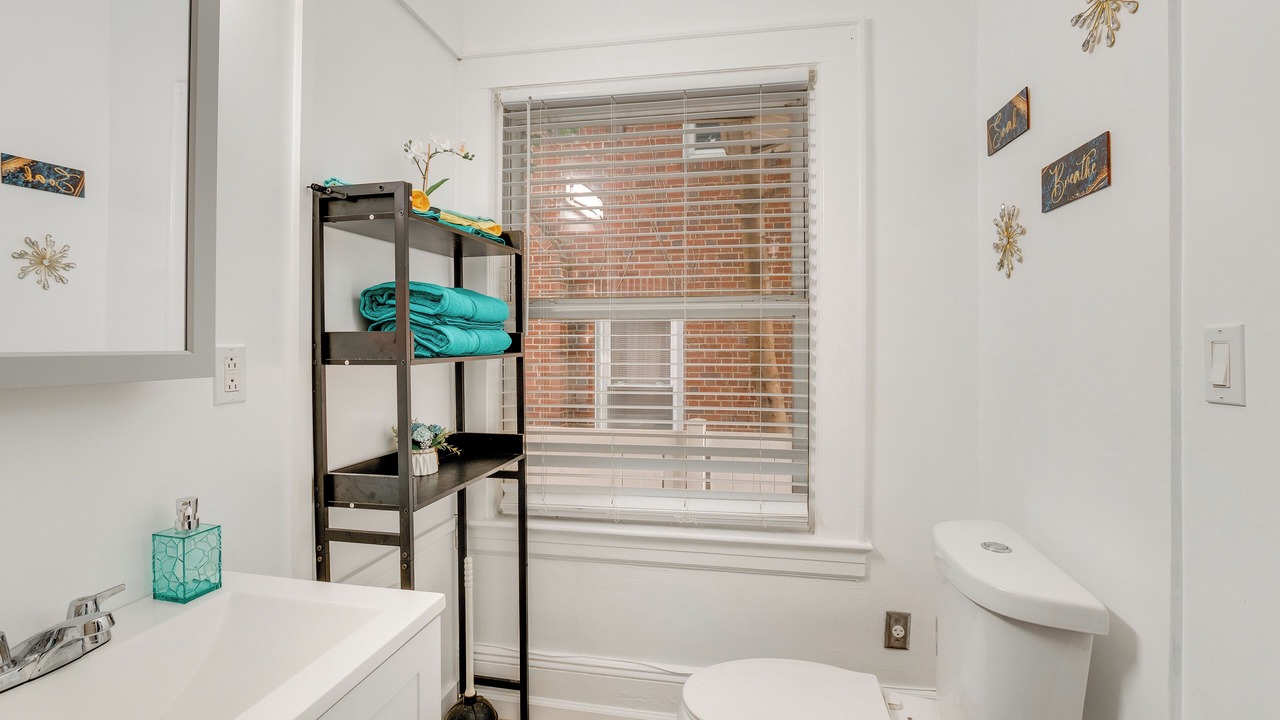 Photo of Bathroom in Weequahic