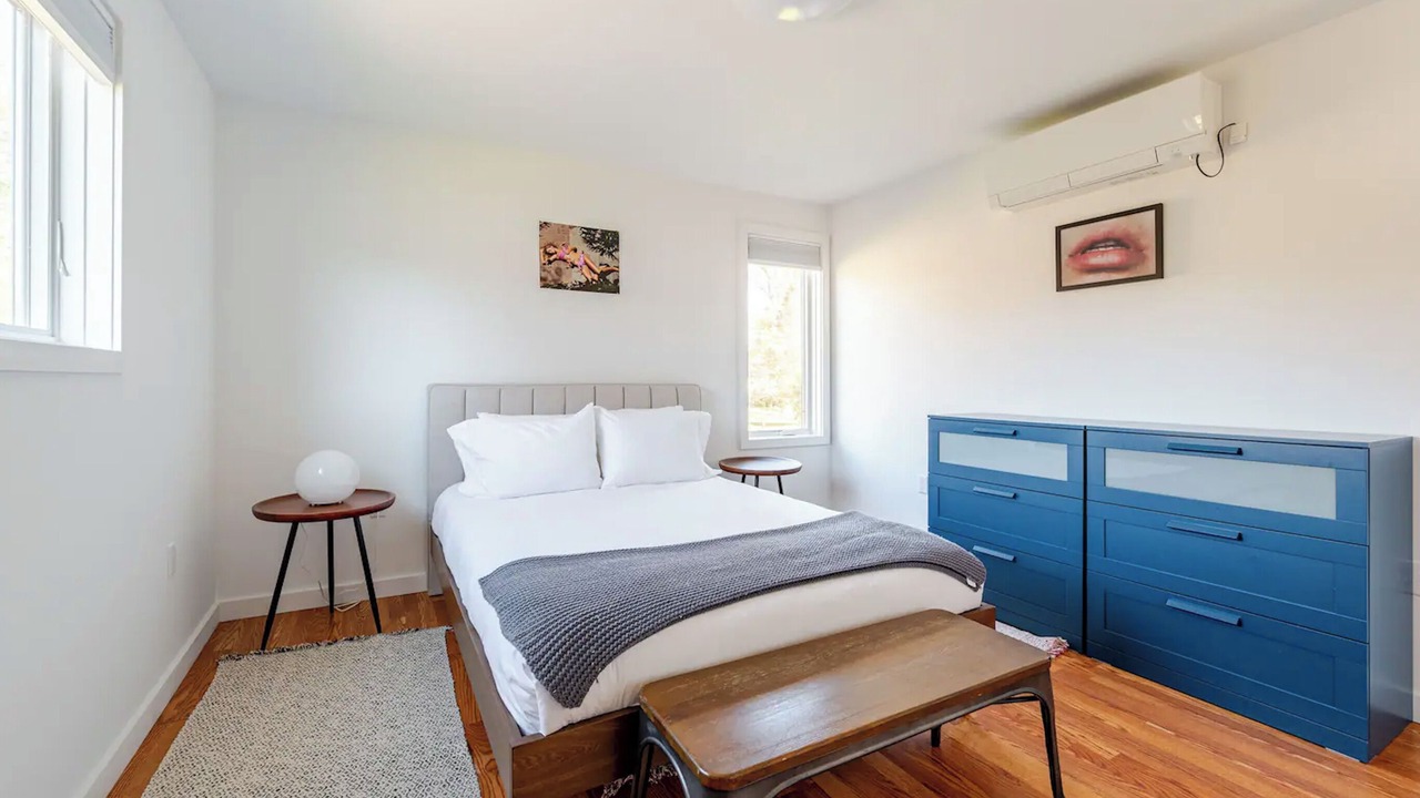 Photo of Bedroom in Saugerties