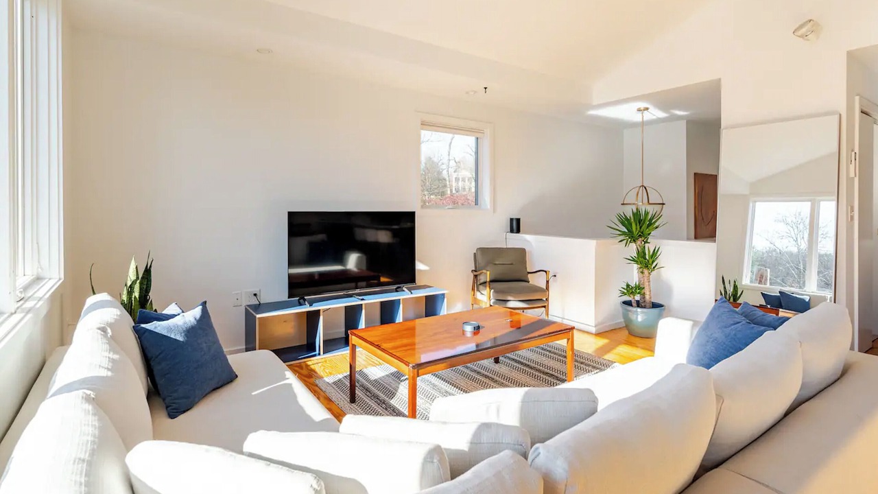 Photo of Livingroom in Saugerties