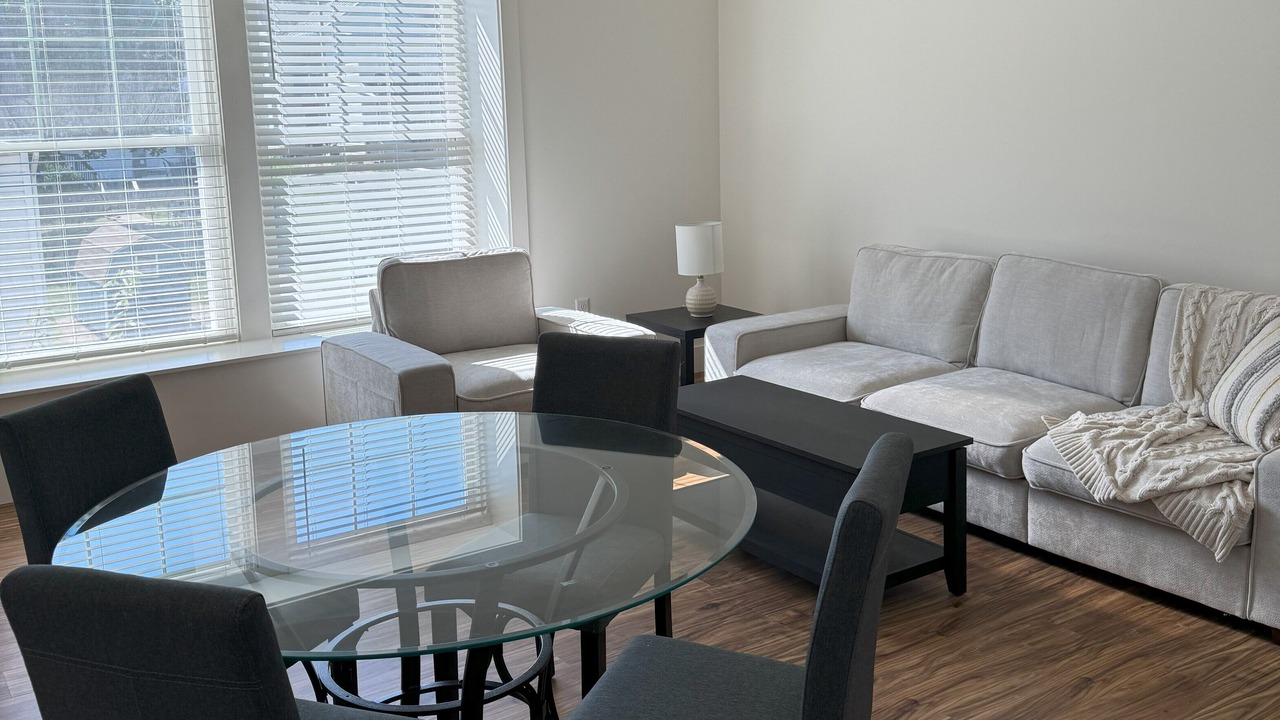 Photo of Livingroom in Elizabethtown