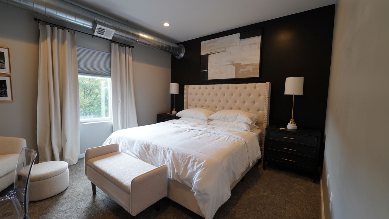 Photo of Bedroom in Lower Lawrenceville